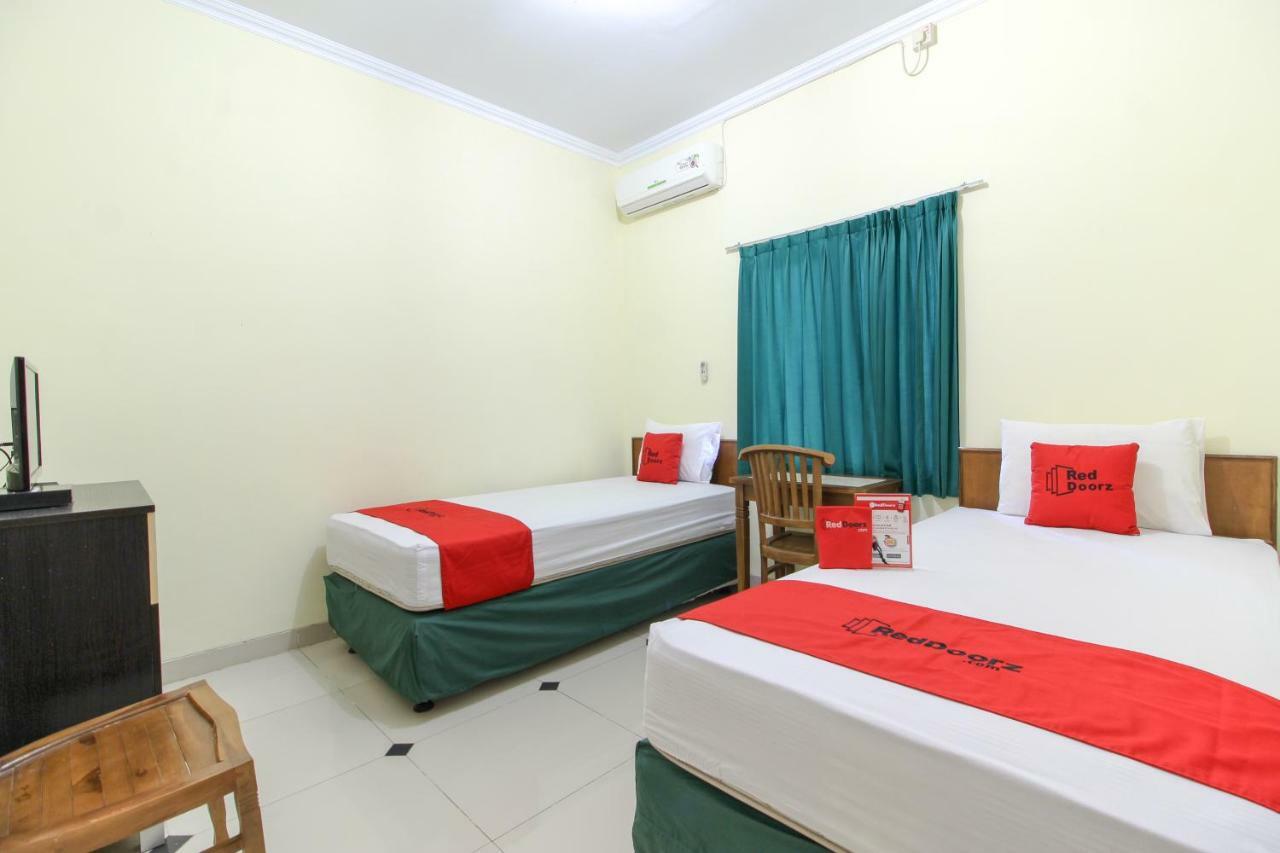 Reddoorz Near Rumah Sakit Condong Catur Maguwo Eksteriør bilde