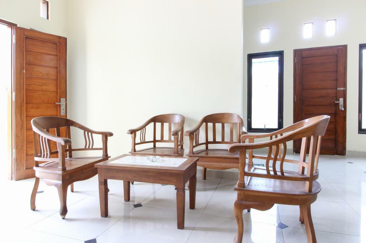 Reddoorz Near Rumah Sakit Condong Catur Maguwo Eksteriør bilde